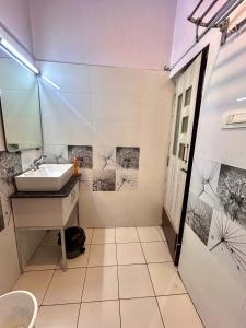 Vannituba majutusasutuses Beedu - Backpackers Hostel