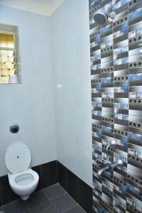 Fotografie z fotogalerie ubytování Fieldstone Orion 2 Bhk AC Flat v destinaci Talaulim