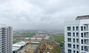 Galeriebild der Unterkunft Homey and Cozy Designed 2BR at Tokyo Riverside PIK 2 Apartment By Travelio in Rawalembang