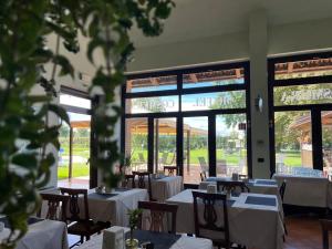 Restaurace v ubytování Albergo Cosmera
