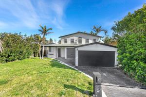 Το κτήριο όπου στεγάζεται  η παραθεριστική κατοικία