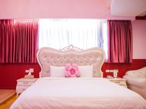 سرير أو أسرّة في غرفة في Bethlehem B&B