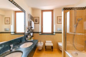 Koupelna v ubytování B&B Hotel Firenze Pitti Palace al Ponte Vecchio