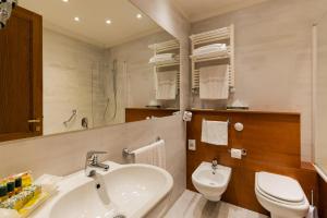 Koupelna v ubytování B&B Hotel Firenze Pitti Palace al Ponte Vecchio