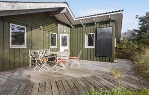 Budova, kde se prázdninový dům nachází + 10 fotografií