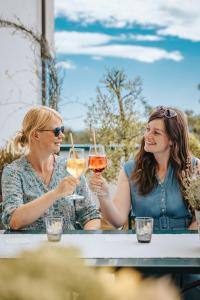 Nápoje v ubytování Natur- und Wohlfühlhotel Kastenholz