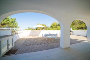 Balkón alebo terasa v ubytovaní La Primula Apartment 3 Sea View - Happy Rentals