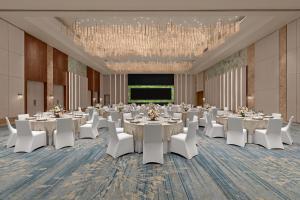 Restaurace v ubytování The Westin Manila + 37 fotografií