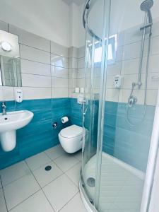 Baðherbergi á Hotel Lakaj 2