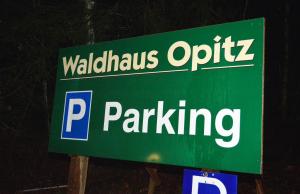 Zdjęcie z galerii obiektu Apartment Waldhaus Opitz w mieście Zell am See