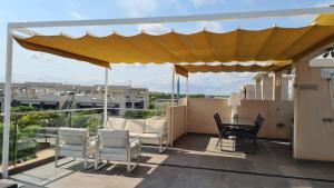 Balkon lub taras w obiekcie Penthouse 2 bedrooms in Mil Palmeras