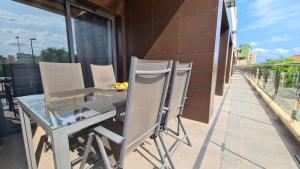 Balkon lub taras w obiekcie Penthouse 2 bedrooms in Mil Palmeras
