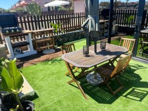 A garden outside Sun Villa & exclusive stars view