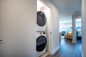 Χώρος καθιστικού στο Modern Apt Close to Downtown