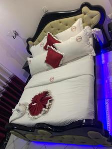 Gallery image of Matcheu Palace Hôtel in Djoungolo +37 photos