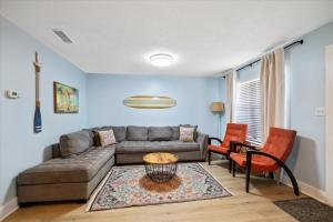 Gallery image of Nautical Way Condos Unit # 114 E partial gulf view near beach in Destin
