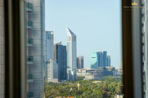 Nespecifikovaný výhled na destinaci Dubaj nebo výhled na město při pohledu z penzionu