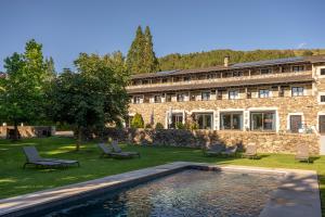 Bazén v ubytování Hotel Bernat de So nebo v jeho okolí