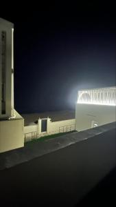 Photo de la galerie de l'établissement Al Jiwirah Night Chalate, à Camp