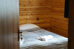 Letto o letti in una camera di UnderHill Kazbegi
