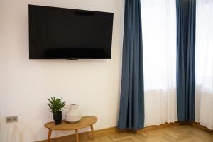 Телевизия и/или развлекателен център в Luxury room 12-3