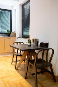 Снимка в галерията на Luxury room 12-3 в Пловдив
