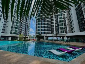 Bazén v ubytovaní Setapak KL Apt 3 Room 8 pax alebo v jeho blízkosti