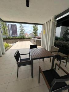 Balkón alebo terasa v ubytovaní Setapak KL Apt 3 Room 8 pax