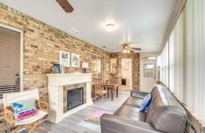 Zona de estar de Heated Pool and 4-in-1 Grill Spring Hill Haven!