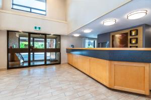 Vstupní hala nebo recepce v ubytování Comfort Inn Hwy 401