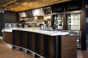 Kuchyň nebo kuchyňský kout v ubytování Courtyard by Marriott- Austin Round Rock