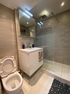 Foto dalla galleria di Eiffel Tower - Cosy Flat a Parigi