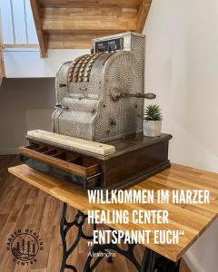 Fotografie z fotogalerie ubytování HARZER HEALING CENTER 2024 Romantische Landhauswohnung mit Fussbodenheizung,XXL Kochinsel,XXL Regenduschen,Modern,Hochwertig,Persönlich,Vollausgestattet v destinaci Elbingerode
