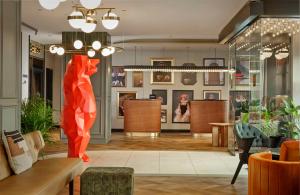 Posezení v ubytování Radisson RED Berlin Kudamm