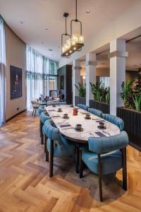 Posezení v ubytování Radisson RED Berlin Kudamm