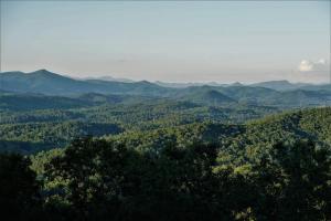 Foto dalla galleria di Ultimate Log Cabin Experience with BREATHTAKING Views a Yonah