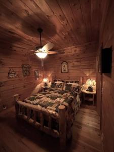 Foto dalla galleria di Ultimate Log Cabin Experience with BREATHTAKING Views a Yonah