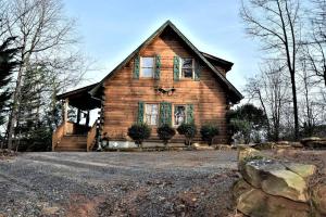 Foto dalla galleria di Ultimate Log Cabin Experience with BREATHTAKING Views a Yonah