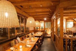 A restaurant or other place to eat at Italian Lifestyle Hotel & Osteria Chartreuse