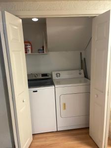 Gallery image of University Manor in Moncton +34 photos