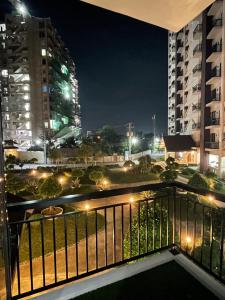 Rõdu või terrass majutusasutuses Royal Oceancrest Mactan - Resort type Condominium Unit 0215B