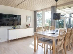 Imagen de la galería de Charming Retreat by the Sea - By Traum Ferienwohnungen, en Odder