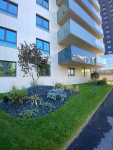 Το κτήριο όπου στεγάζεται  το διαμέρισμα