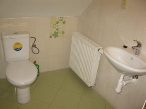 A bathroom at Chalupa U Kurišky