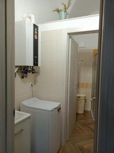 A bathroom at La Casa Di Chia