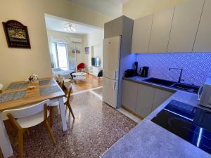 Gallery image of Kalamata.House - Sunny and modern apartment with view! in Kalamata