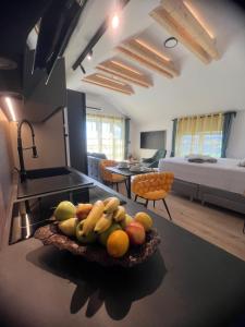 Kuchyň nebo kuchyňský kout v ubytování NOVA LUXURY DESIGN + 87 fotografií