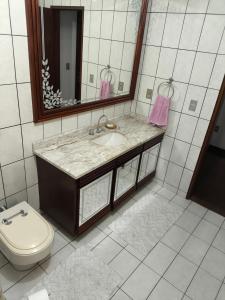 Bilik mandi di Quarto compartilhado 4 pessoas