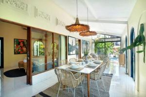 Χώρος καθιστικού στο Villa Seminyak 3 Beds with pool, butler & parking M5