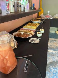 Comida no hotel ou em algum lugar perto